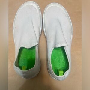 Oofos women’s shoes